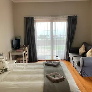 https://kirknewton.port-elizabeth-hotel.com
