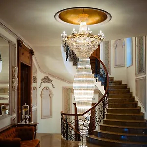 https://carol-parc-boutique-hotel.bucharesthotelsnow.com